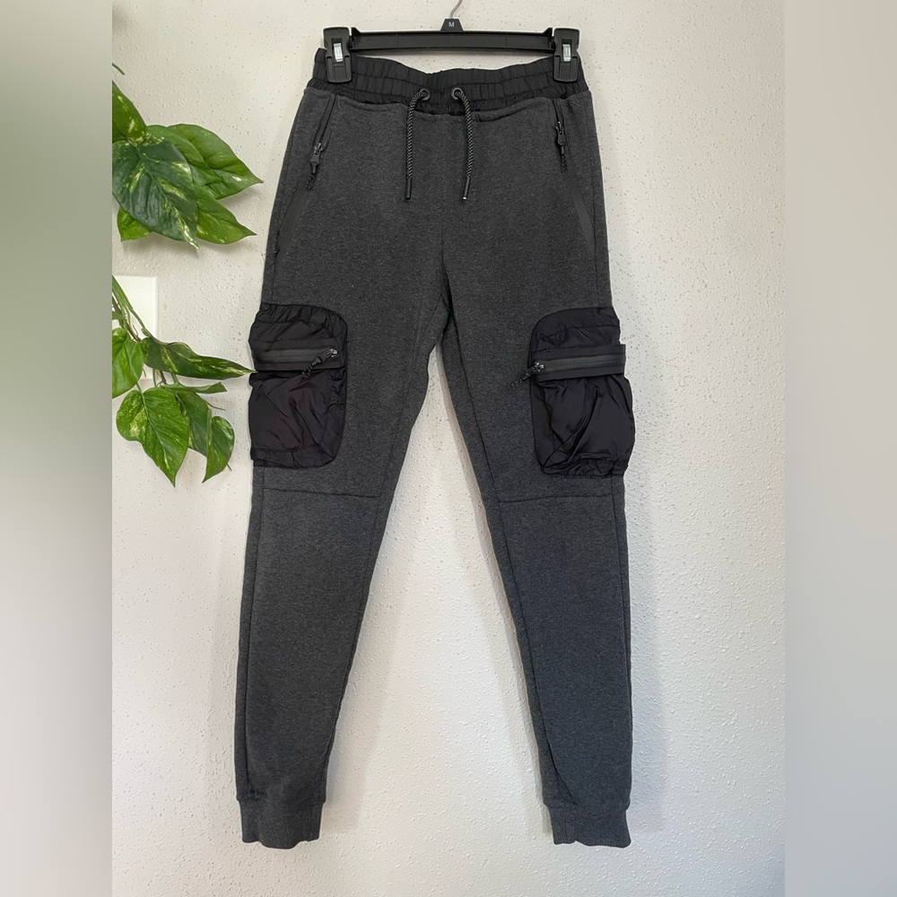 Rock Salt - men’s Charcoal Cargo Joggers